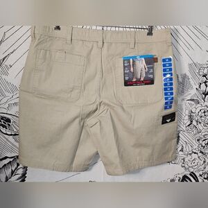 NWT Weatherproof Mens Sz 38 Flex Waistband Utility Trail Ripstop Shorts Khakis
